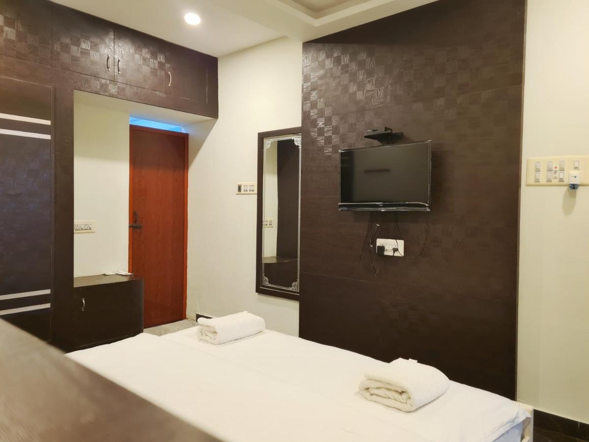 Rk Resorts Karaikal Kültér fotó