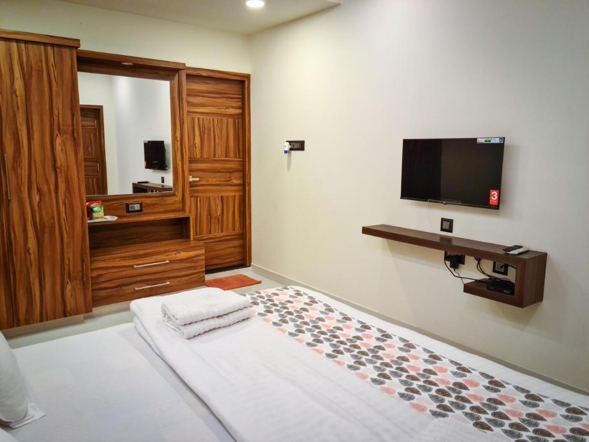 Rk Resorts Karaikal Kültér fotó